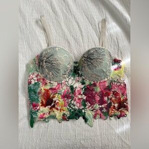 Lulumari Multicolor Floral Crop Top